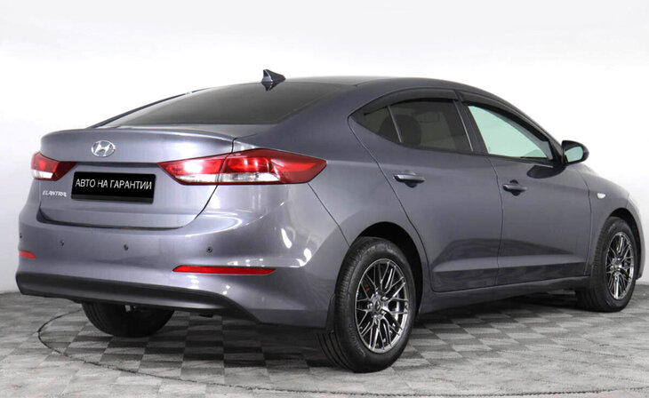 Hyundai Elantra - Фото 2