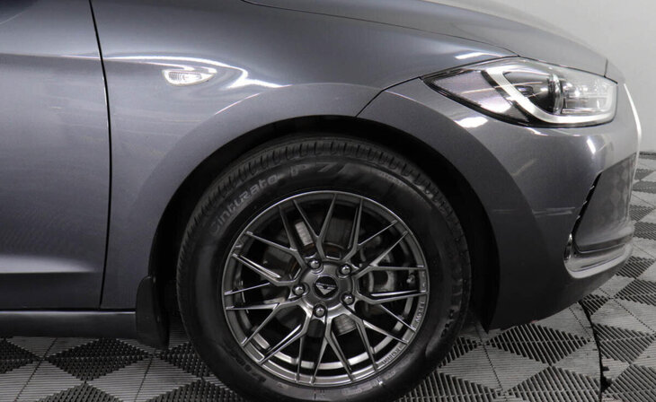 Hyundai Elantra - Фото 4