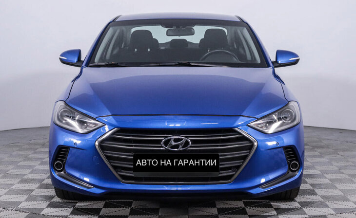 Hyundai Elantra - Фото 1