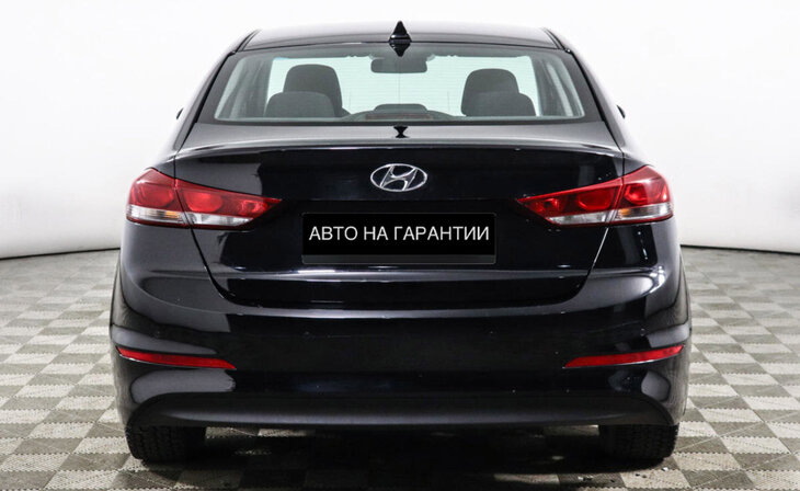 Hyundai Elantra - Фото 3