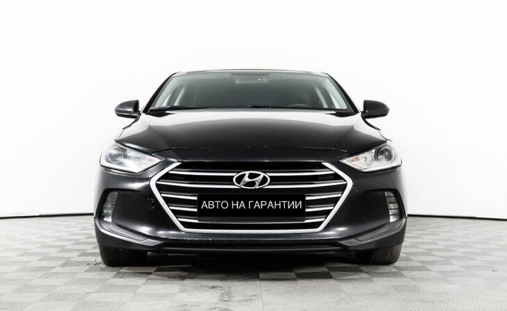 Hyundai Elantra - Фото 1
