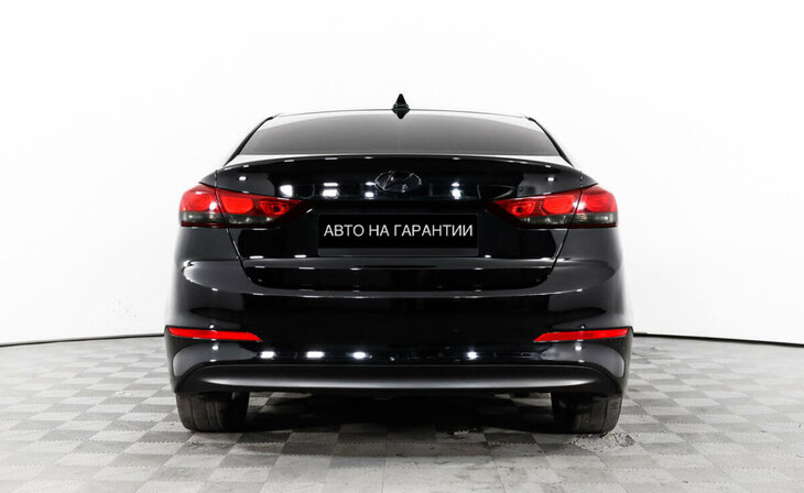 Hyundai Elantra - Фото 3