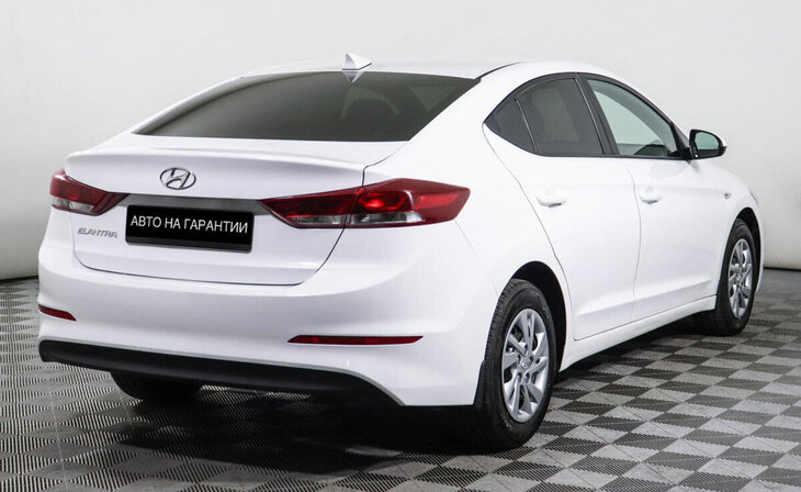 Hyundai Elantra - Фото 2