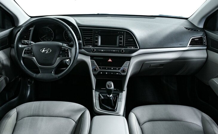 Hyundai Elantra - Фото 9