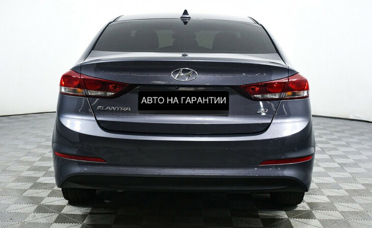 Hyundai Elantra - Фото 5