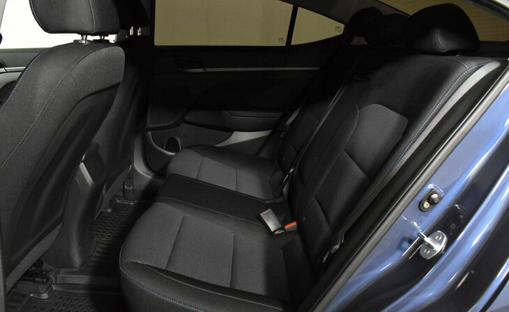 Hyundai Elantra - Фото 14