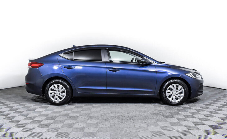 Hyundai Elantra - Фото 3