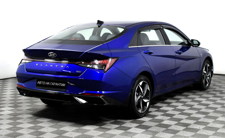 Hyundai Elantra - Фото 2