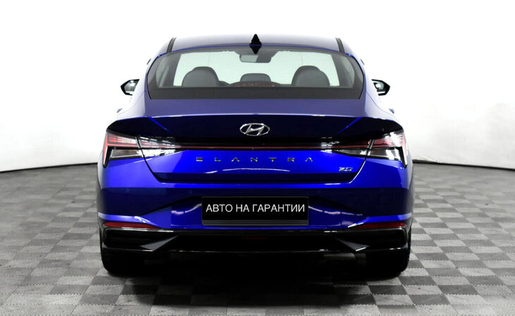 Hyundai Elantra - Фото 3