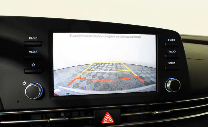 Hyundai Elantra - Фото 15