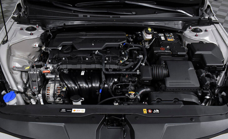 Hyundai Elantra - Фото 7