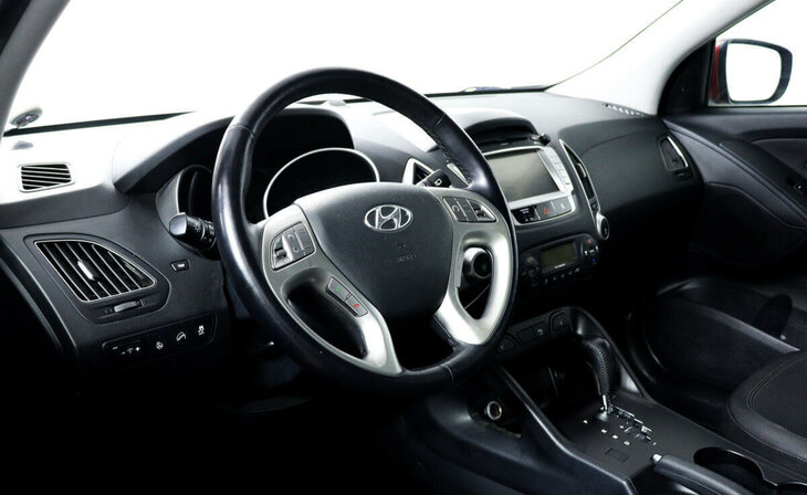 Hyundai ix35 - Фото 8