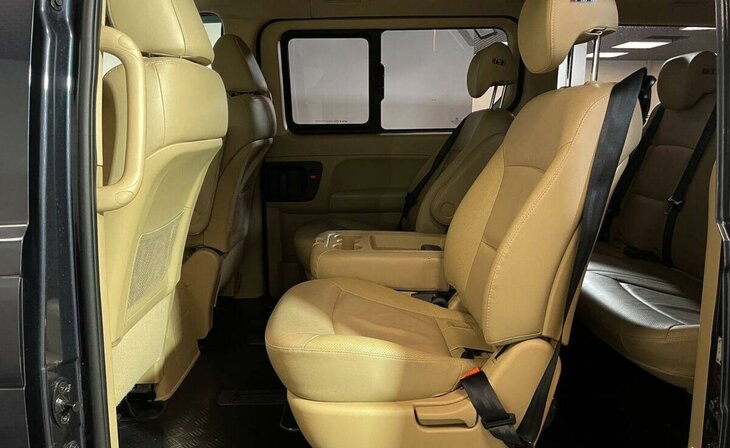 Hyundai Grand Starex - Фото 12