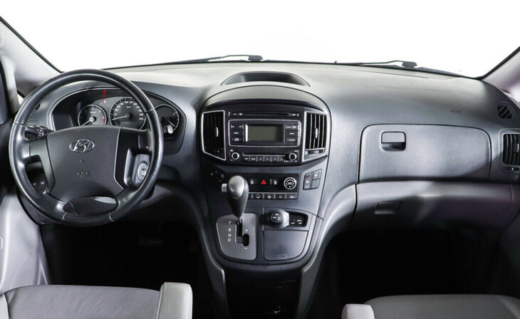 Hyundai Grand Starex - Фото 9
