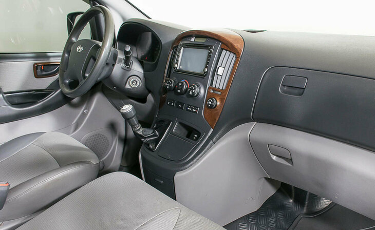 Hyundai Grand Starex - Фото 9