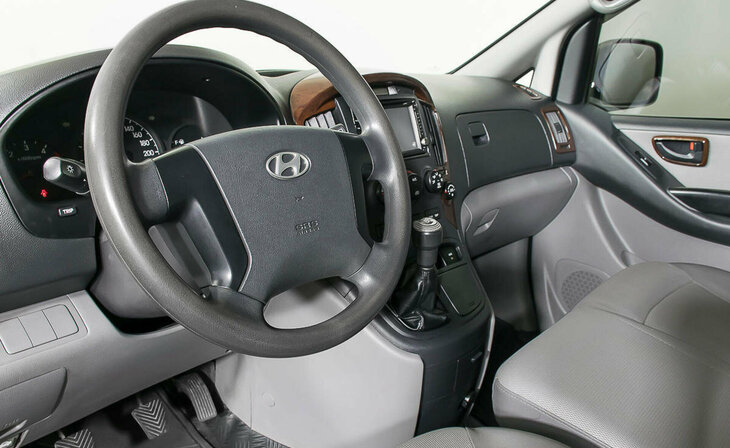 Hyundai Grand Starex - Фото 11