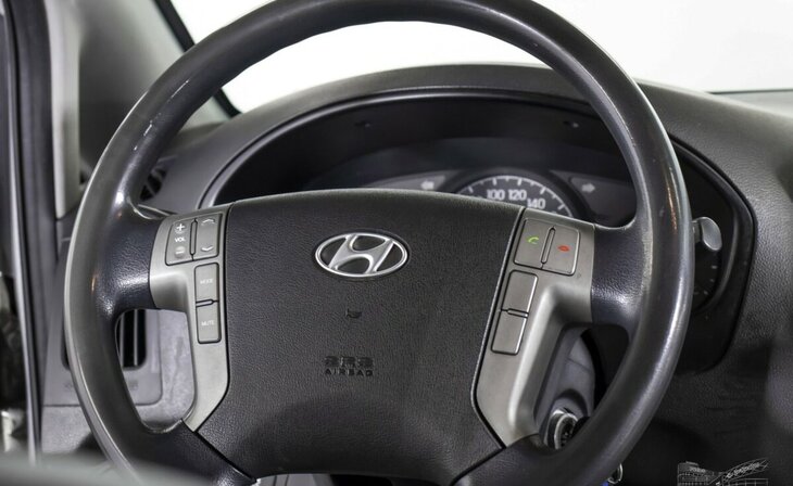 Hyundai Grand Starex - Фото 8