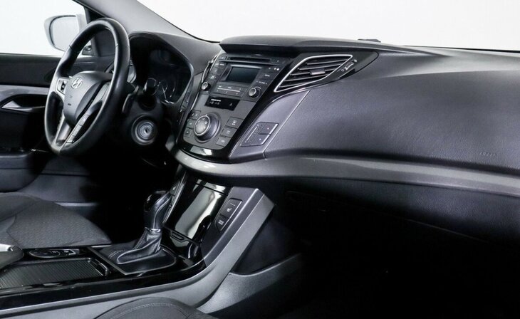 Hyundai i40 - Фото 8