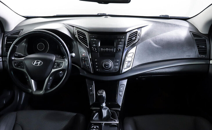 Hyundai i40 - Фото 9