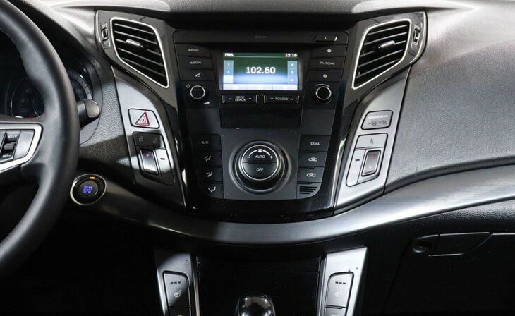 Hyundai i40 - Фото 11