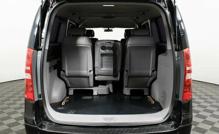 Hyundai Grand Starex - Фото 11
