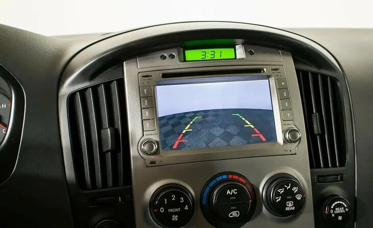 Hyundai Grand Starex - Фото 8