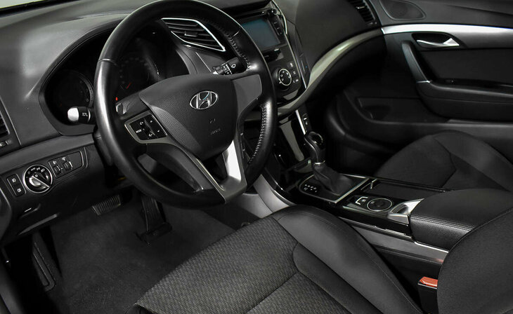 Hyundai i40 - Фото 11