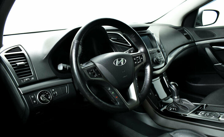 Hyundai i40 - Фото 9