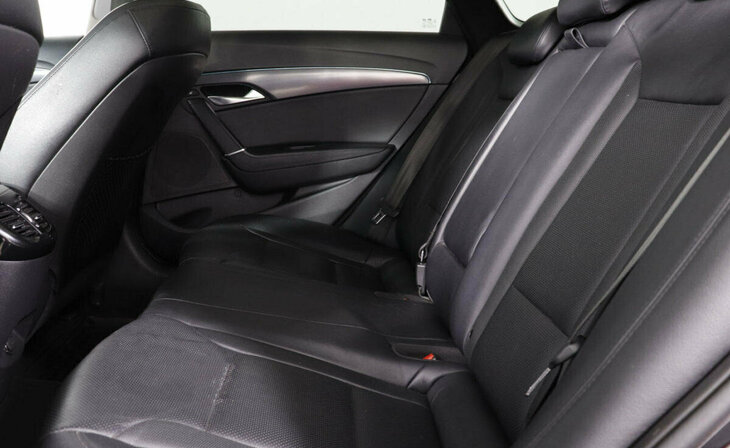 Hyundai i40 - Фото 15