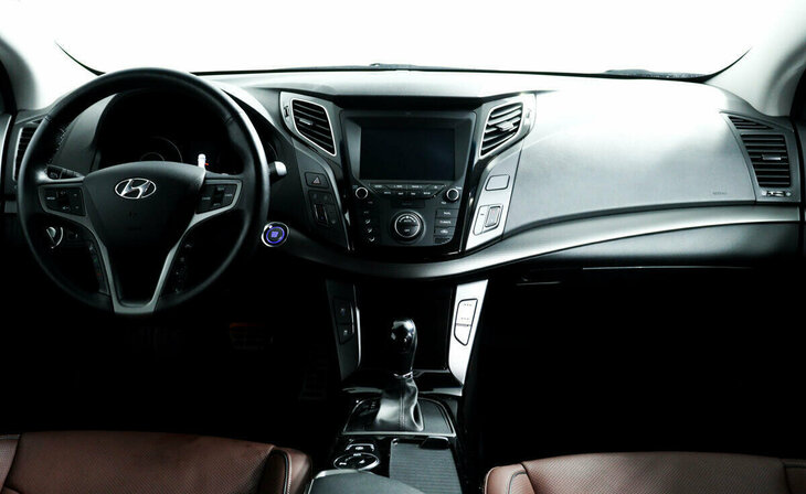 Hyundai i40 - Фото 9