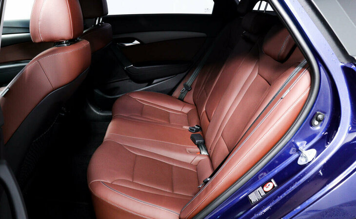 Hyundai i40 - Фото 13