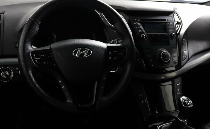 Hyundai i40 - Фото 10