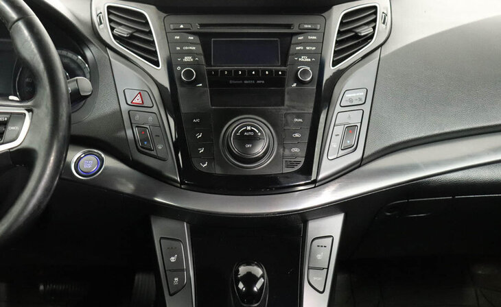 Hyundai i40 - Фото 9