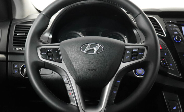 Hyundai i40 - Фото 8
