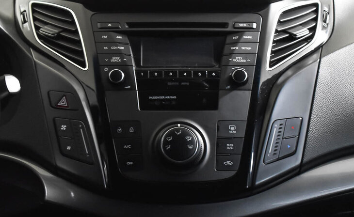 Hyundai i40 - Фото 12