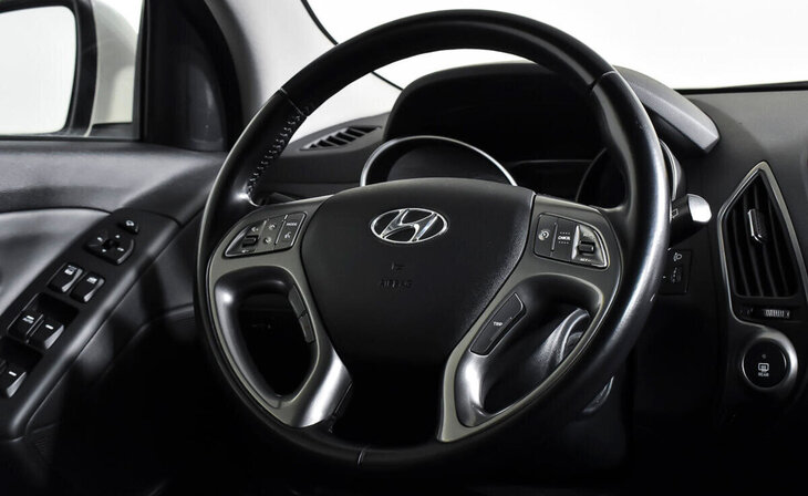 Hyundai ix35 - Фото 12