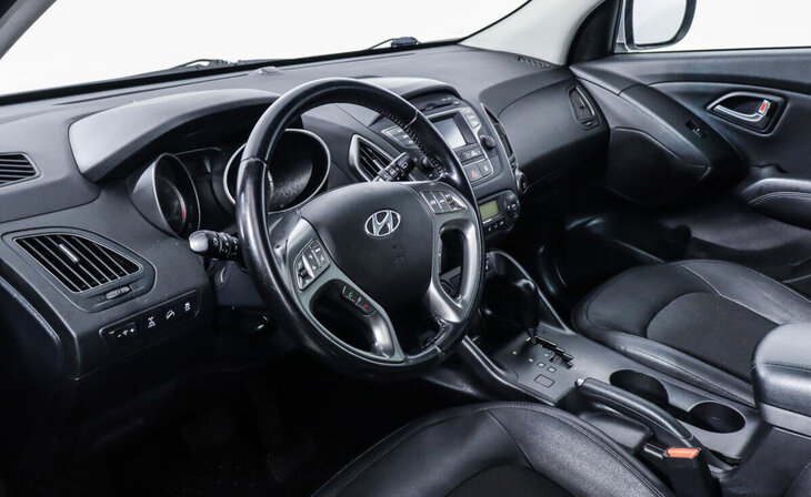 Hyundai ix35 - Фото 9