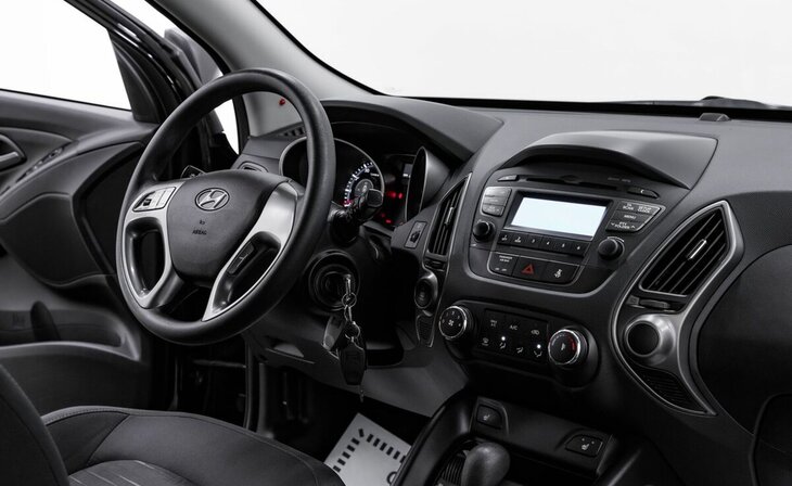 Hyundai ix35 - Фото 8