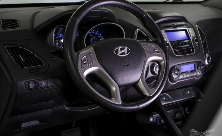 Hyundai ix35 - Фото 9