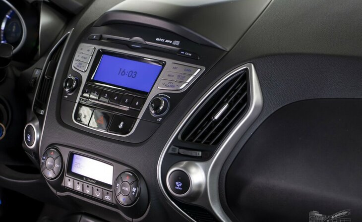 Hyundai ix35 - Фото 11