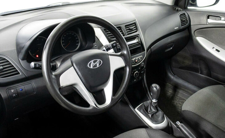 Hyundai Solaris - Фото 6