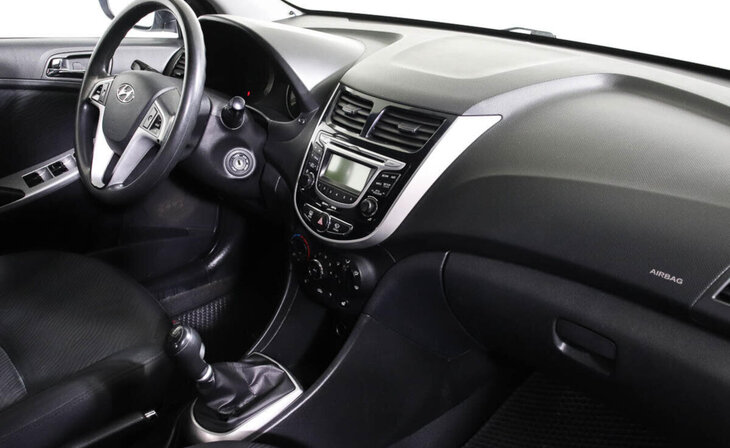 Hyundai Solaris - Фото 4