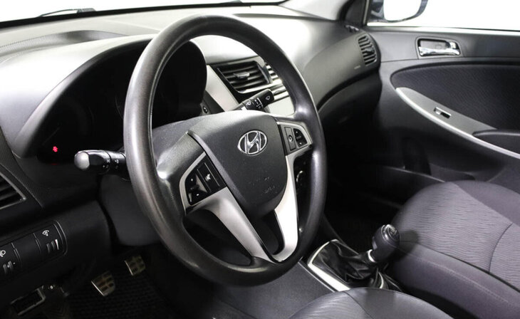 Hyundai Solaris - Фото 6