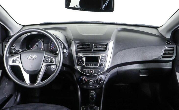 Hyundai Solaris - Фото 10