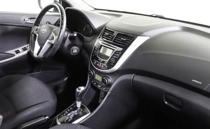 Hyundai Solaris - Фото 4