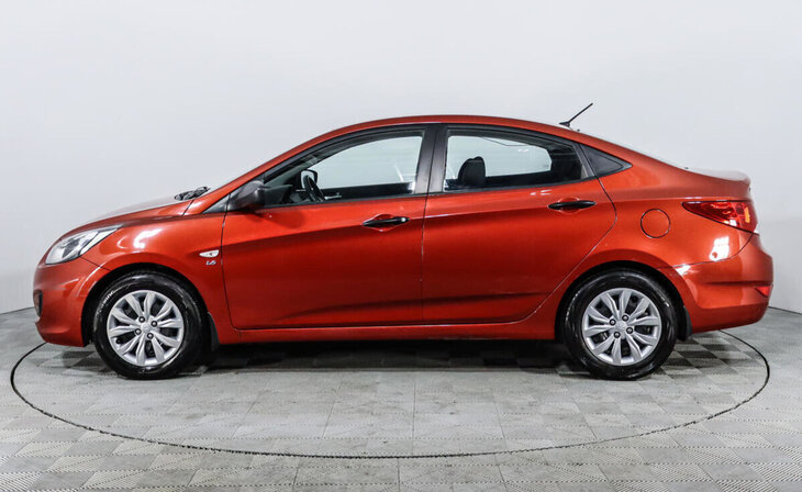 Hyundai Solaris - Фото 2