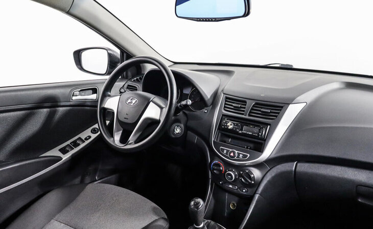 Hyundai Solaris - Фото 6