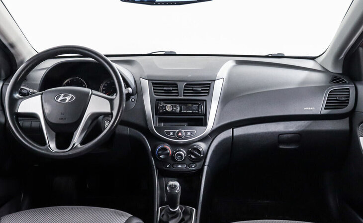 Hyundai Solaris - Фото 7