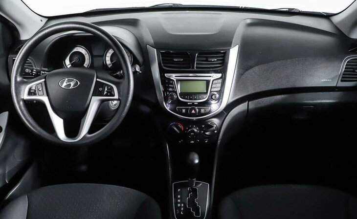 Hyundai Solaris - Фото 9