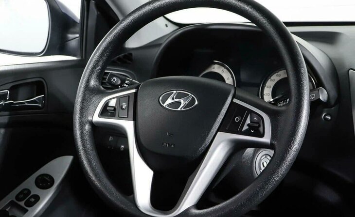 Hyundai Solaris - Фото 11